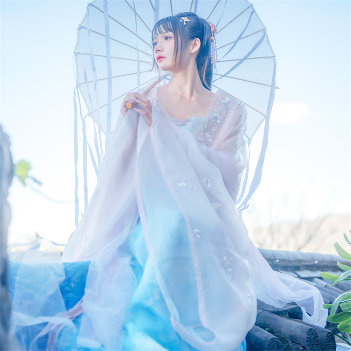 兔子Zzz不吃胡萝卜，丽江屋顶，美如仙女