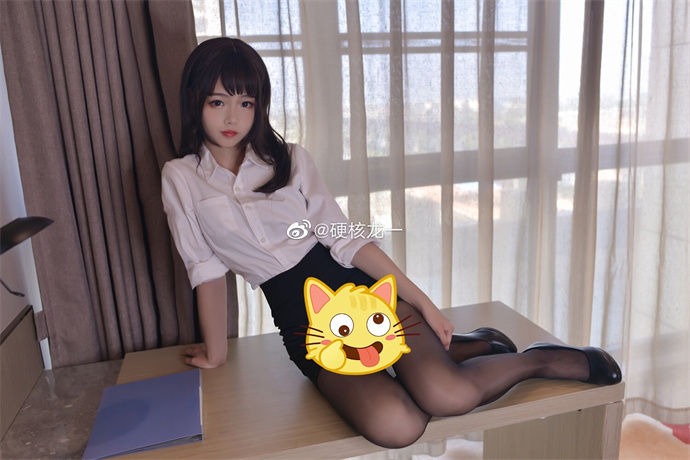 考斯普雷cosplay：沉浸在角色扮演的魔幻世界-拐角萌图
