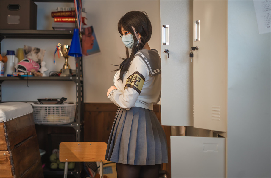 啊日日_Ganlory（ARiRi_Ganlory）图集：多才多艺，甜美外貌