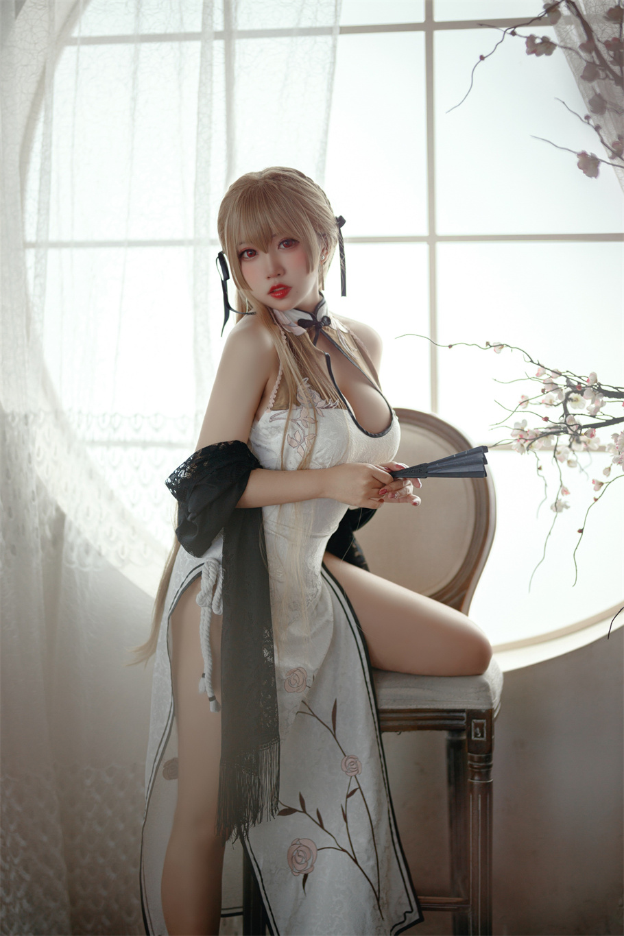 猫田圣奈奈合集：甜美而又可爱的COS